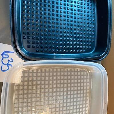 Lot 635 - Tupperware Marinating Dish