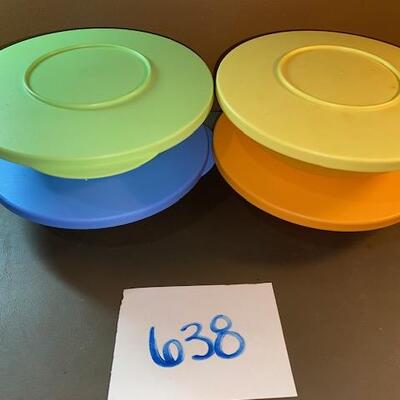 Lot 638 - Tupperware cereal bowls
