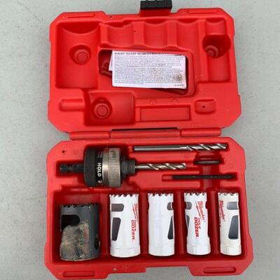 Milwaukee heavy duty hole saw kit