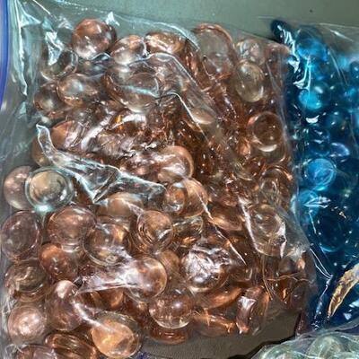 Lot 650 - bowl fillers