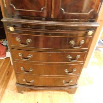 Vintage Flame Mahogany Chest 24