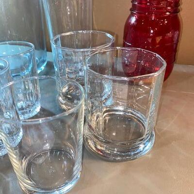 Lot 655- glassware