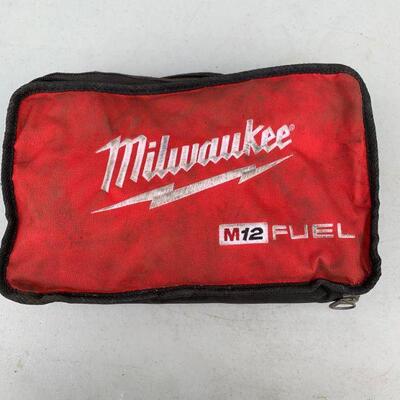 Milwaukee M12 3/8 ratchet set