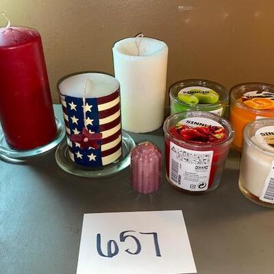 Lot 657 - candles