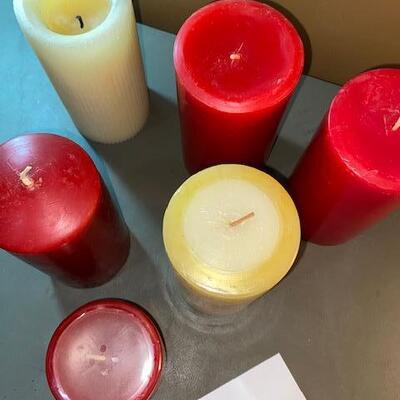 Lot 658 - candles