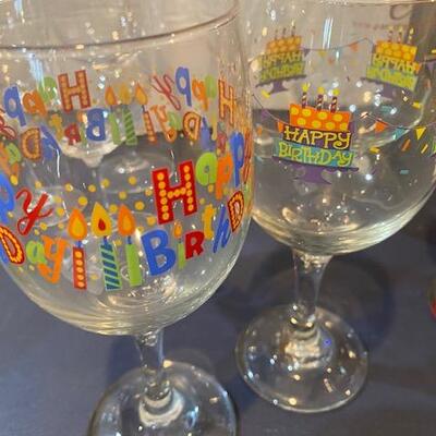 Lot 668 - Wine glasses