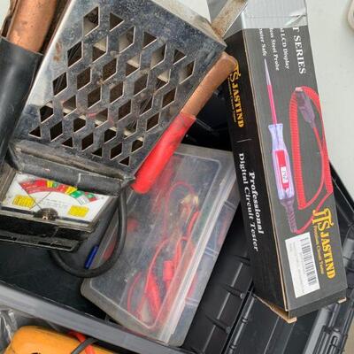 Tool box lot - Fluke  26iii , multimeter, battery tester, hand tools 