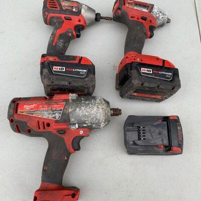 Milwaukee M18 drill set + 1 extra battery 1 charger note: extra battery & charger not pictured 