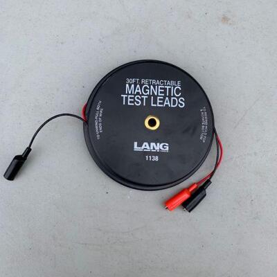 Lang #1138 30ft retractable test leads 