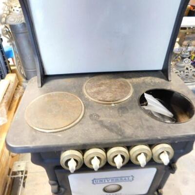 Antique Electric Universal Petite Cook Stove With Enamel Back Splash  28