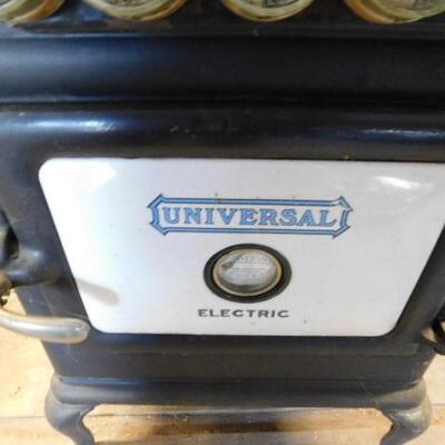 Antique Electric Universal Petite Cook Stove With Enamel Back Splash  28
