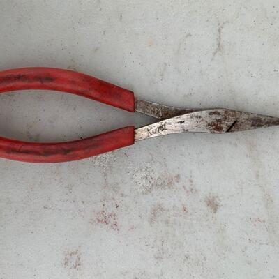 Snap-on needle nose pliers 