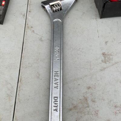 Cresent wrench adjustable 24" chrome (800mm)