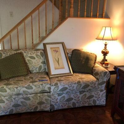 Lot 18 - Floral Sofa, Lamp, End Table and Decor