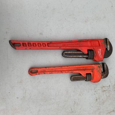 Milwaukee pipe wrenches 18" , 16"