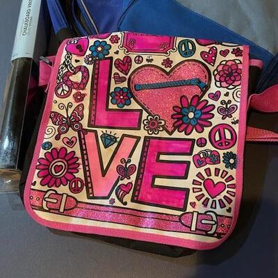 Lot 692 - bags 