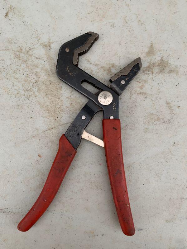 Snapon channel locks