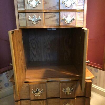 Lot 31 - Large Standing Oak Jewelry Chest w/Wall Art, Mirrors and Vanity Items