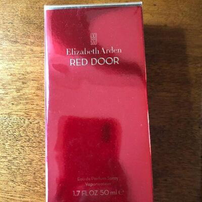 Lot 38 - 2 Elizabeth Arden Red Door Eau de Toilette Spray (one NIB) and Vanity Tray