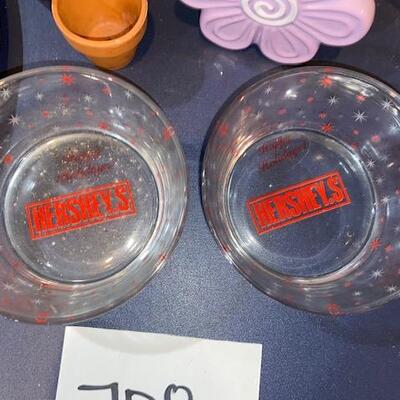 Lot 708 - misc items