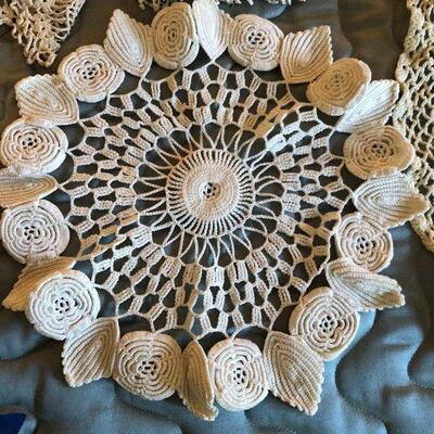 Lot 51 - Basket of Assorted Vintage Handmade Lace