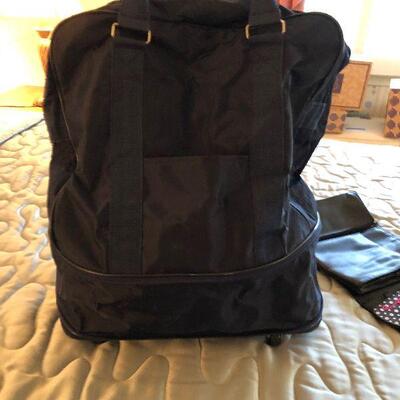 Lot 52 - Travel Combo Bags