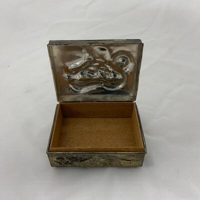 .50. VINTAGE | Japan | Dragon | Wood-Lined Jewelry Casket