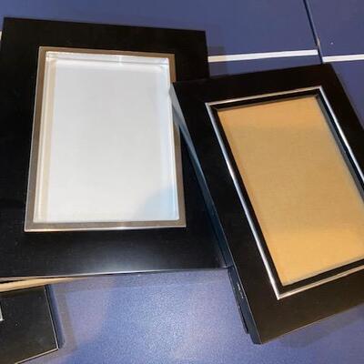 Lot 714 - Frames