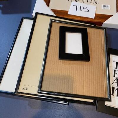 Lot 715 - frames