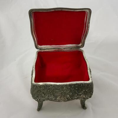 .54. VINTAGE | Tall Footed Jewelry Casket 