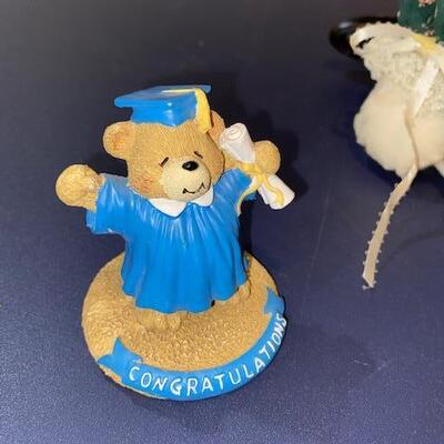 Lot 722 - Home decor