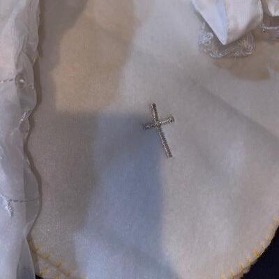 Lot 725 - Christening Gown