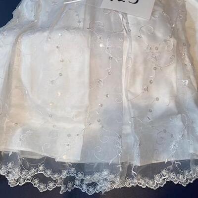 Lot 725 - Christening Gown