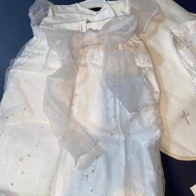 Lot 725 - Christening Gown