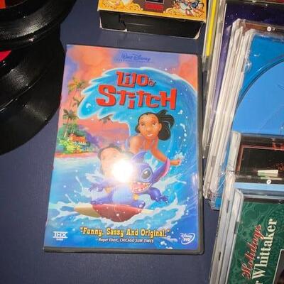 Lot 730 - media items