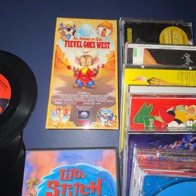 Lot 730 - media items