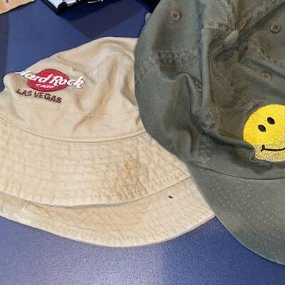 Lot 736 - mens items