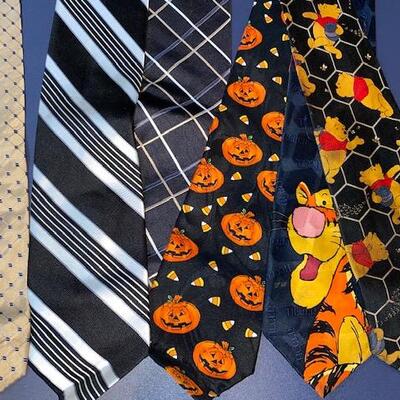 Lot 736 - mens items