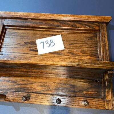 Lot 738 - Oak shelf