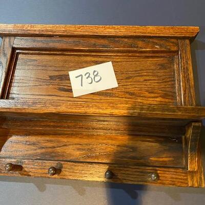 Lot 738 - Oak shelf