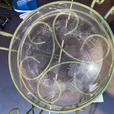 Lot 741 - plant stands