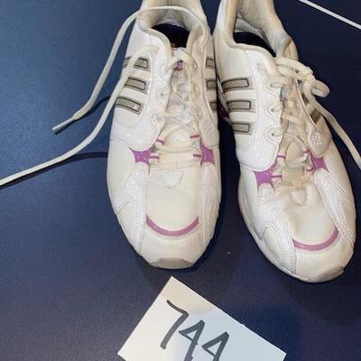 Lot 744- womens Adidas Shoes