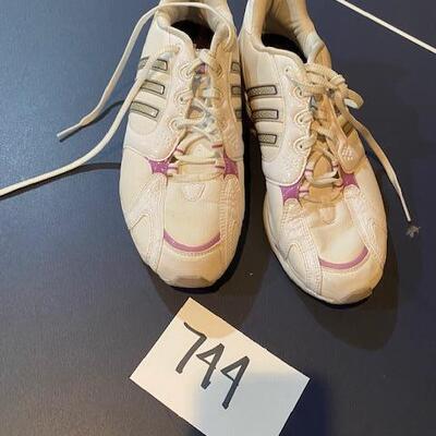 Lot 744- womens Adidas Shoes