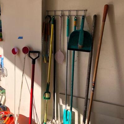 Lot 99 - Tools, Gardening and Car Cleaning Aides 