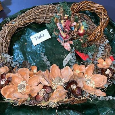 Lot 760 - Wreaths