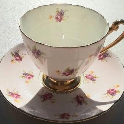 Shelley Tiny Roses Cup/Saucer