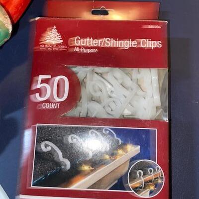 Lot 783 - Christmas items