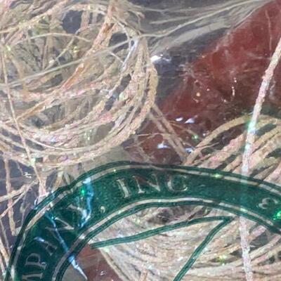 Lot 783 - Christmas items