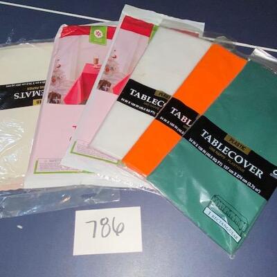 Lot 786 - Plastic tablecloths
