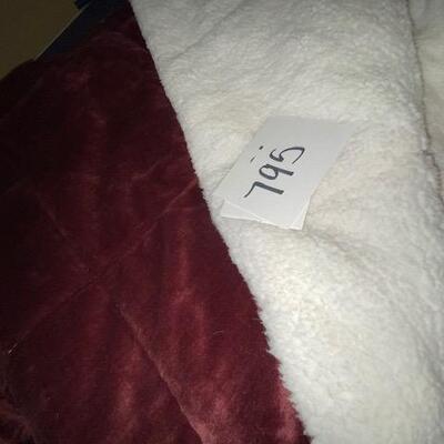 Lot 795 - throw and pillow cover
